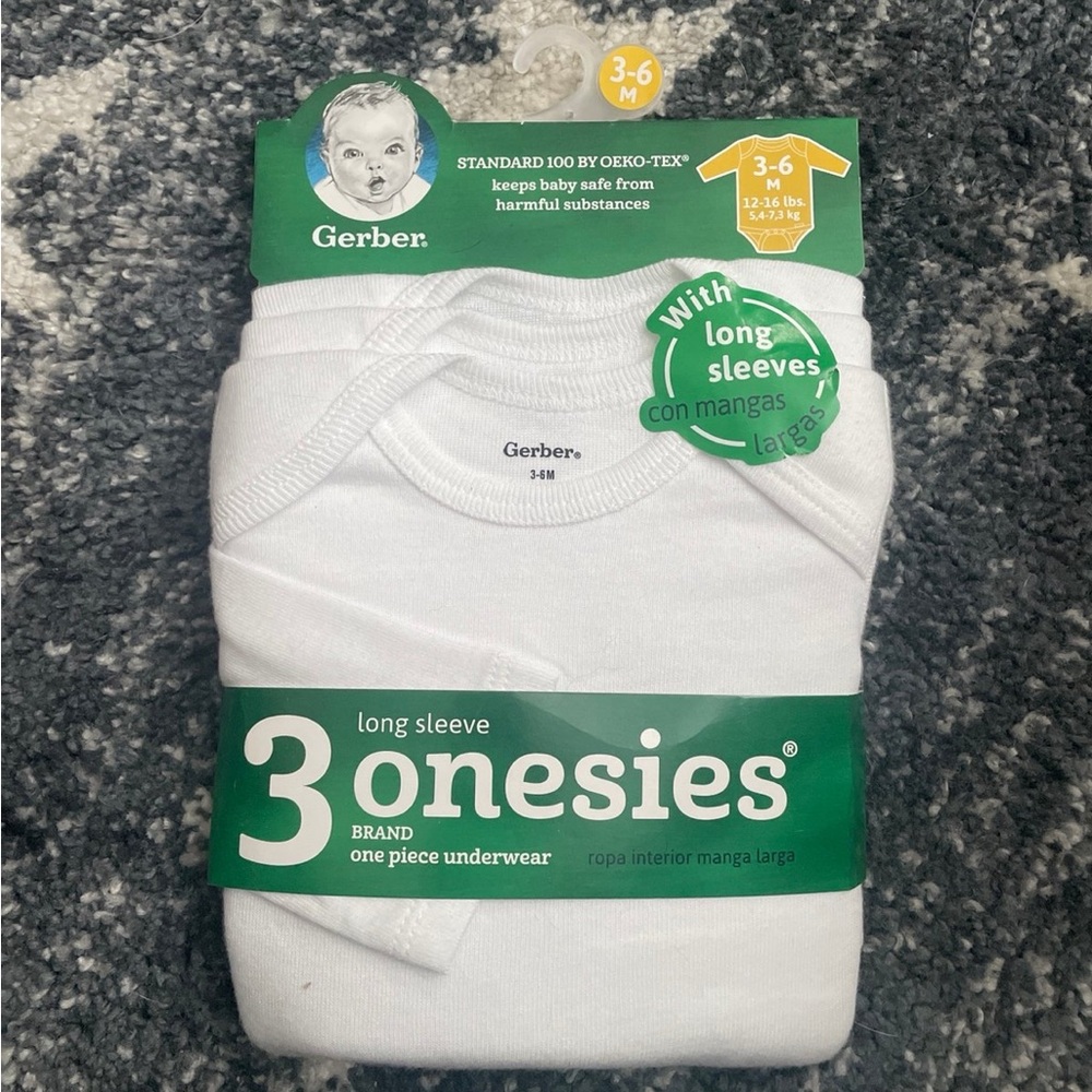 NWT Gerber 3 pack white long sleeve onesies 3-6 months
